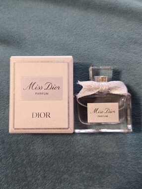 NWT Dior Miss Dior Mini Bottle